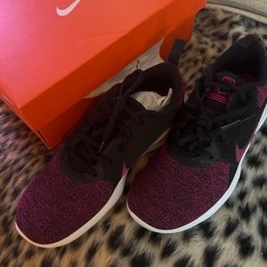Woman's Nike Flex Experience 10 Running shoes